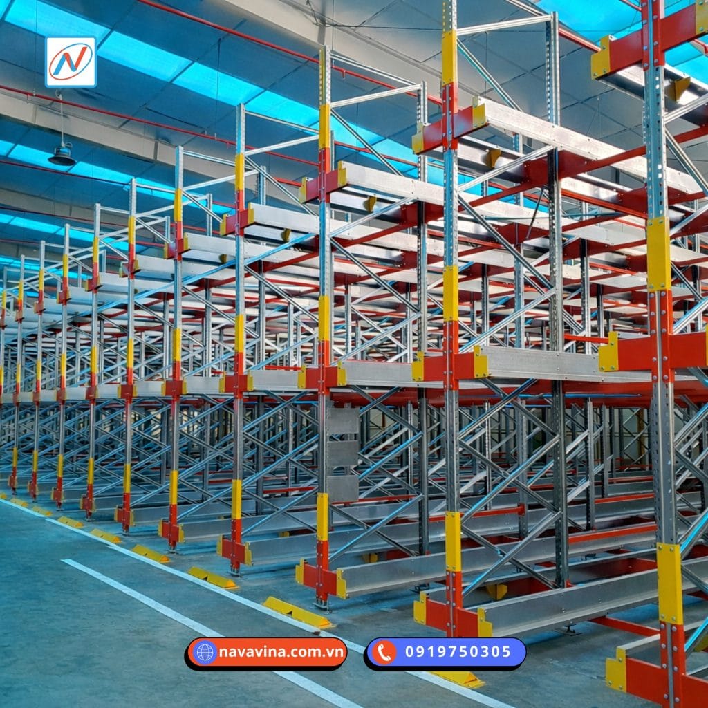 ke kho hang hien dai