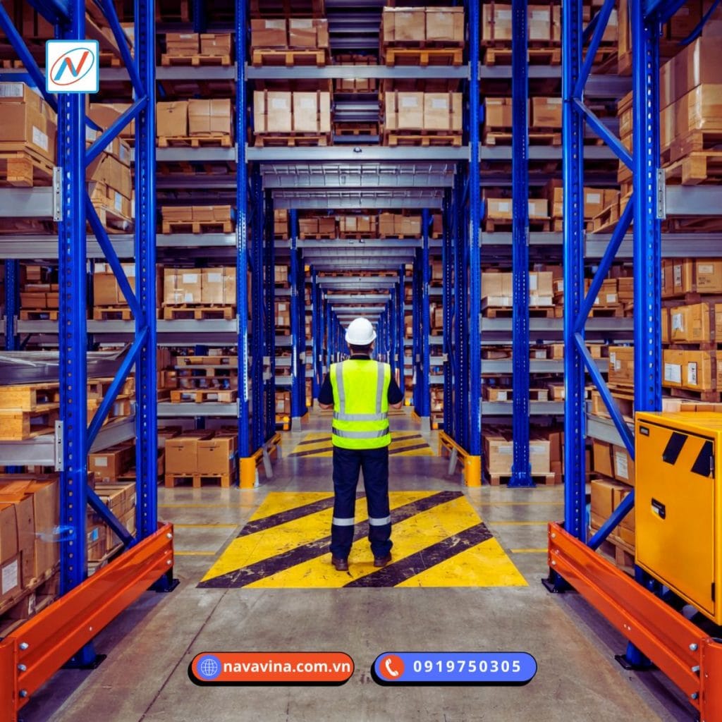 Kệ Kho 3PL (Third Party Logistics) navavina