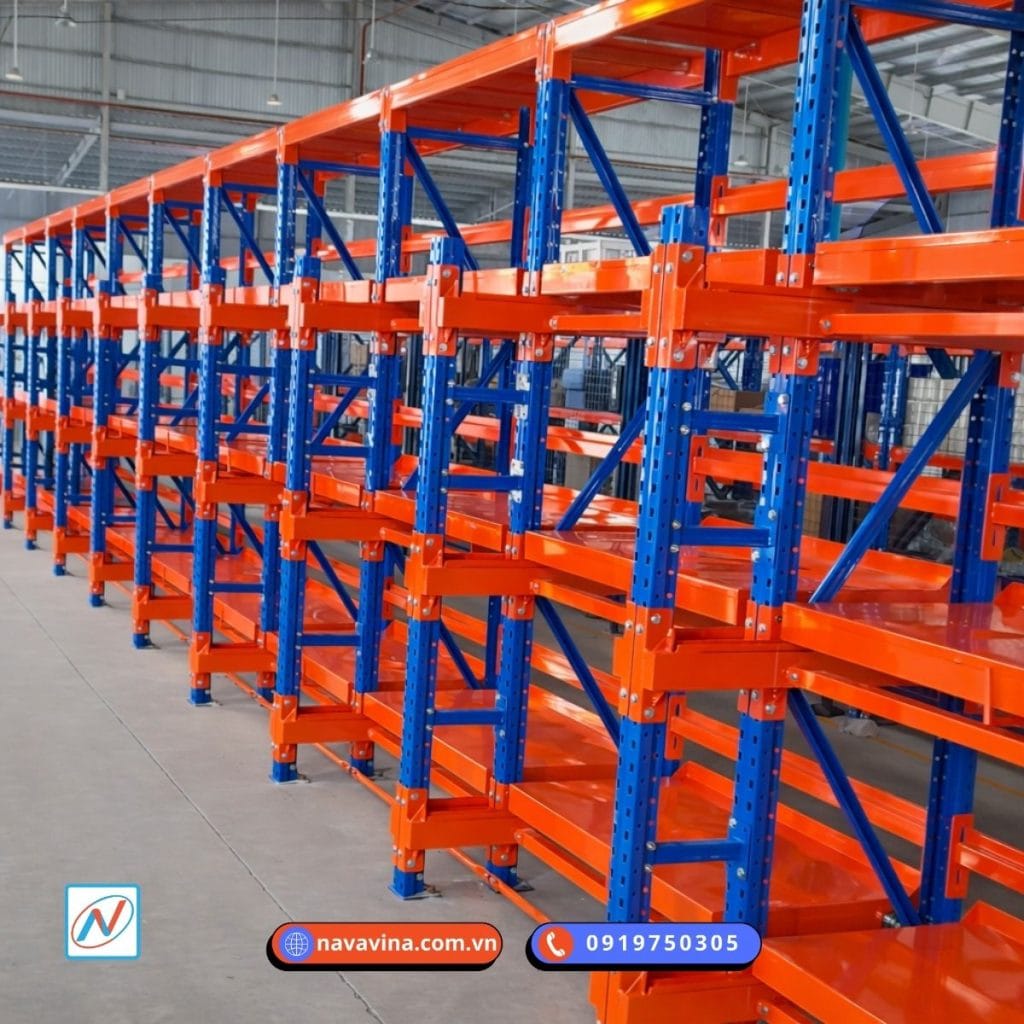 giá kệ kho khuôn mẫu trong nhà xưởng do Navavina sản xuất lắp đặt 1