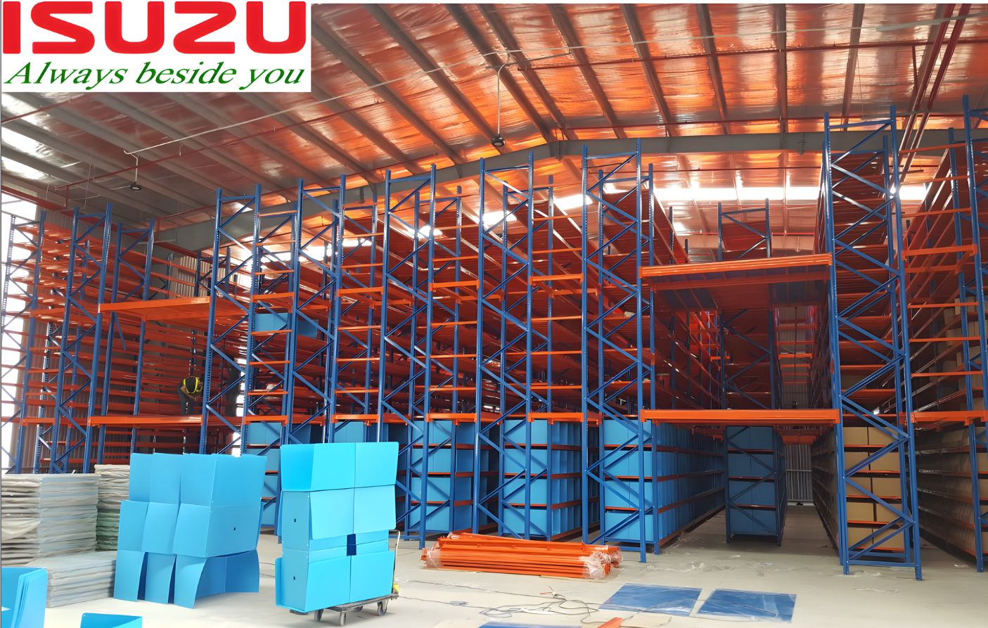 Lắp kệ pallet izuzu